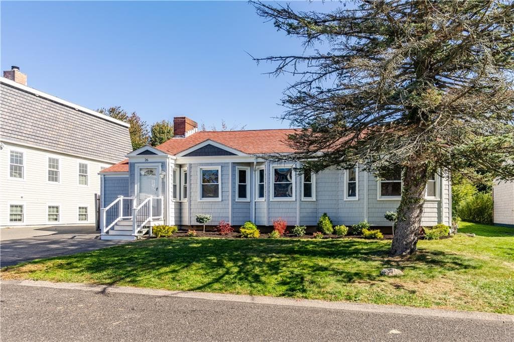 Single Family Residence at 26 Keeher Avenue, Newport, photo 3 of 50