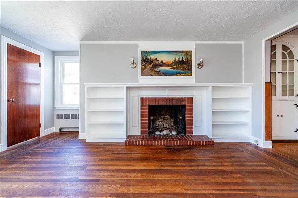 Single Family Residence at 26 Keeher Avenue, Newport, photo 9 of 50