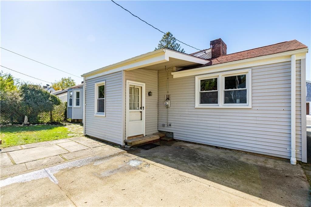 Single Family Residence at 26 Keeher Avenue, Newport, photo 41 of 50