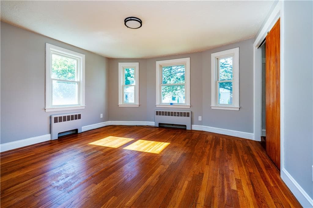 Single Family Residence at 26 Keeher Avenue, Newport, photo 25 of 50