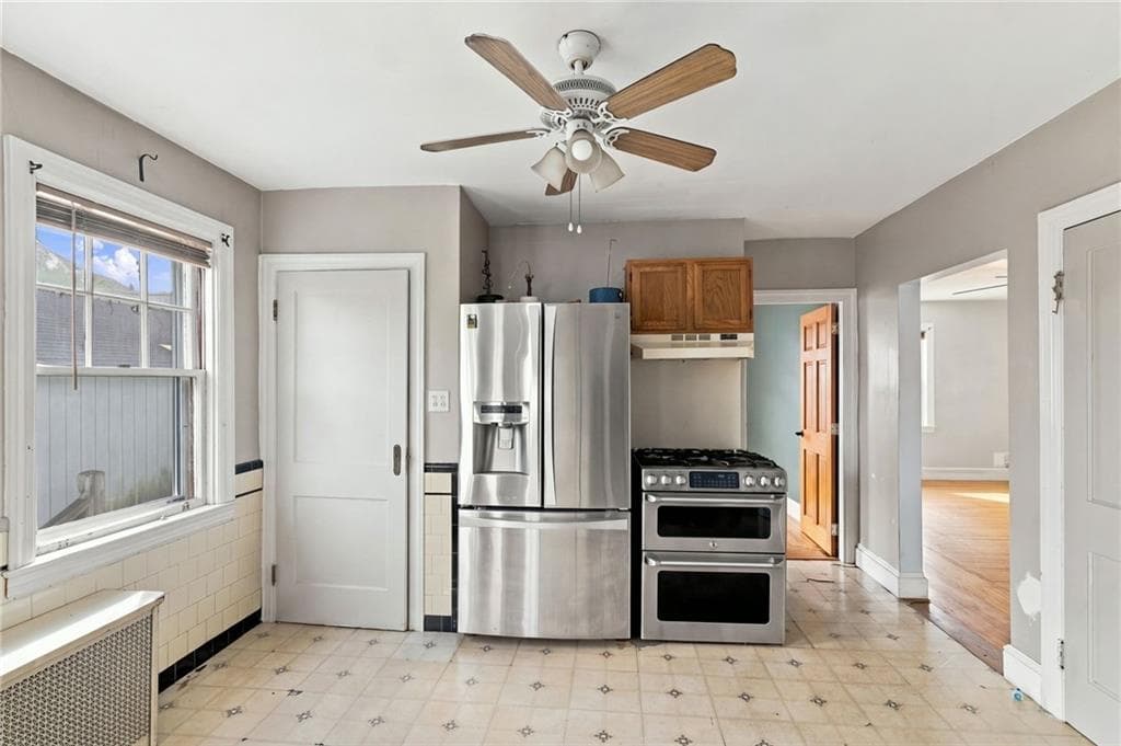Single Family Residence at 22 Tremont Street, Cranston, photo 3 of 20
