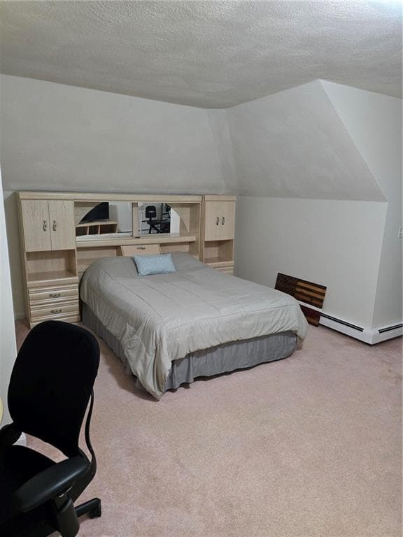 Single Family Residence at 4 Jason's Grant Drive, Cumberland, photo 13 of 40