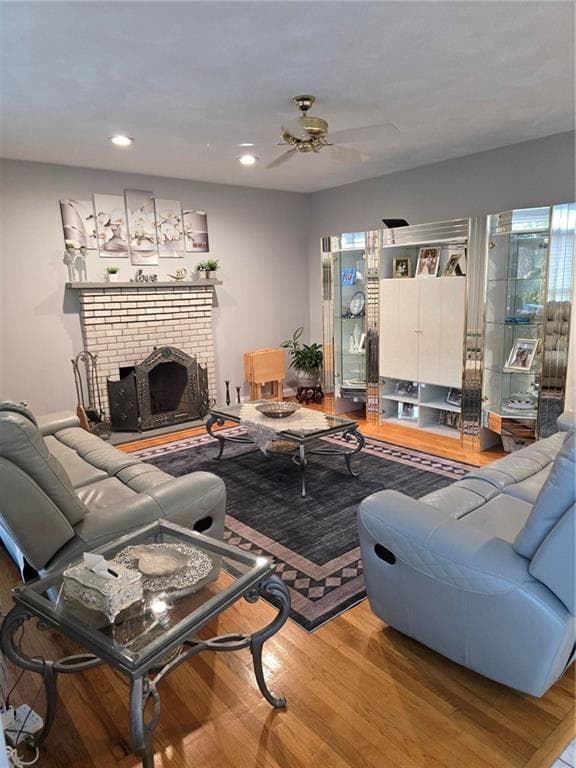 Single Family Residence at 4 Jason's Grant Drive, Cumberland, photo 24 of 40