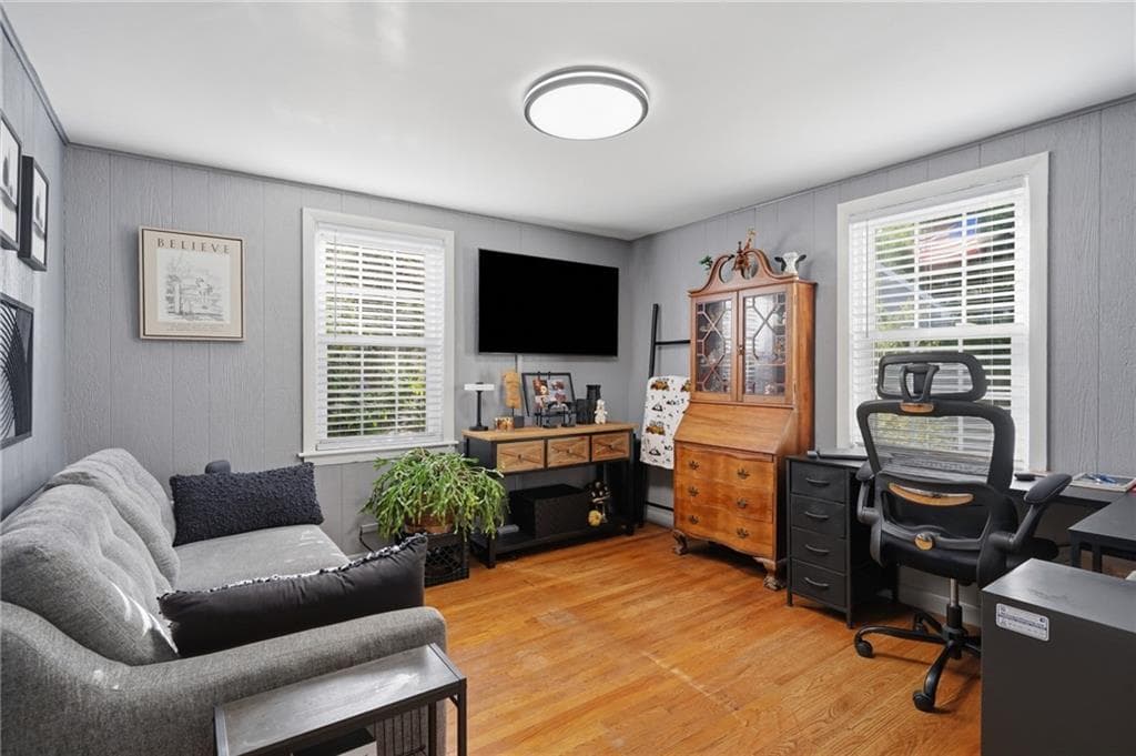 Single Family Residence at 181 Long View Drive, Warwick, photo 12 of 16