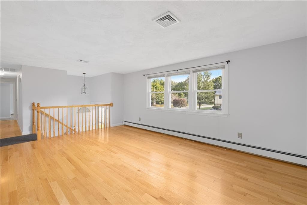 Single Family Residence at 1 Midlands Drive, East Greenwich, photo 8 of 31