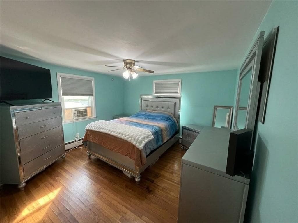 Single Family Residence at 123 wampanoag Road, Warwick, photo 16 of 21