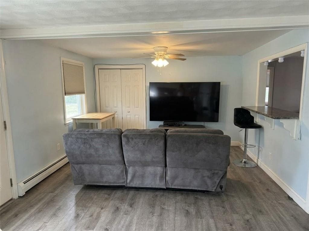 Single Family Residence at 123 wampanoag Road, Warwick, photo 12 of 21