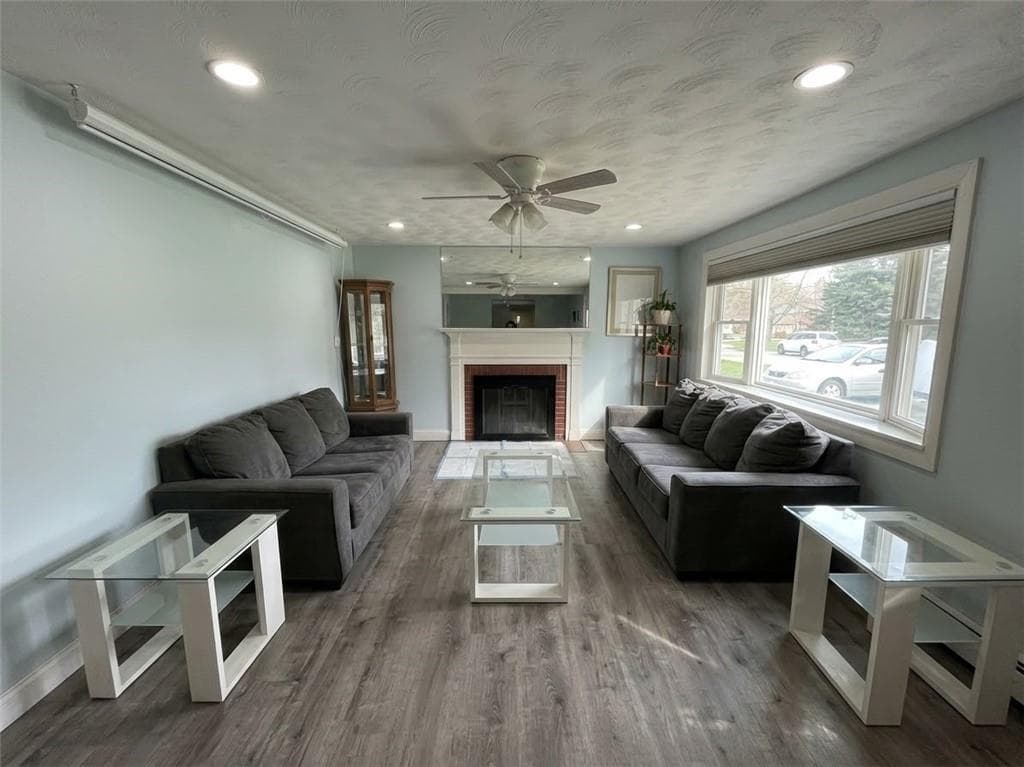 Single Family Residence at 123 wampanoag Road, Warwick, photo 11 of 21