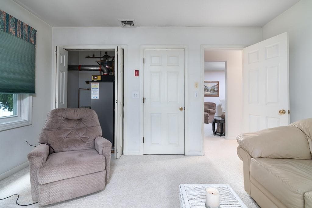 Condominium at 1 WILLOW GLEN Circle UNIT 52, Warwick, photo 17 of 20