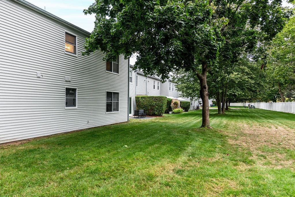 Condominium at 1 WILLOW GLEN Circle UNIT 52, Warwick, photo 3 of 20