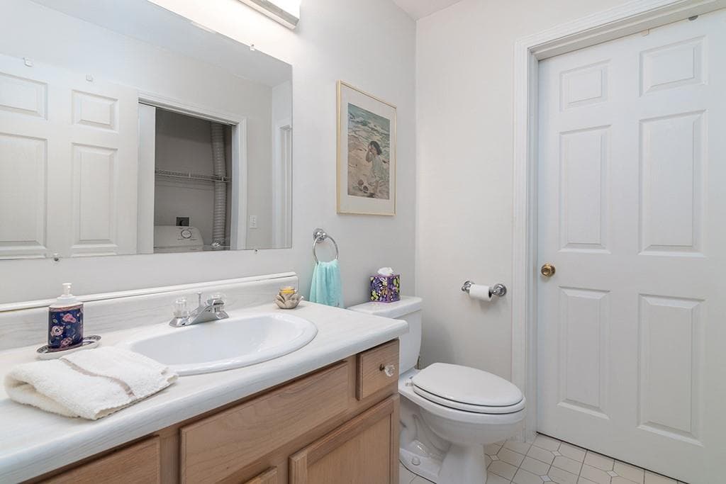 Condominium at 1 WILLOW GLEN Circle UNIT 52, Warwick, photo 15 of 20