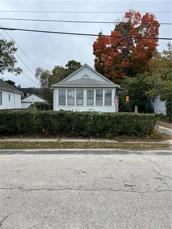 Multi Family at 317 Harrington Avenue, Warwick, photo 2 of 9