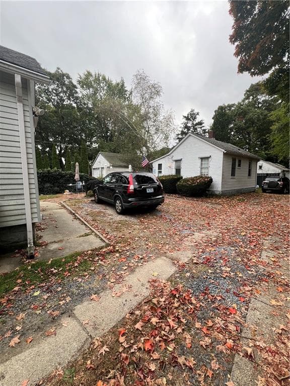Multi Family at 317 Harrington Avenue, Warwick, photo 5 of 9