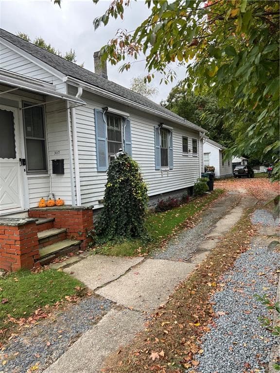 Multi Family at 317 Harrington Avenue, Warwick, photo 4 of 9
