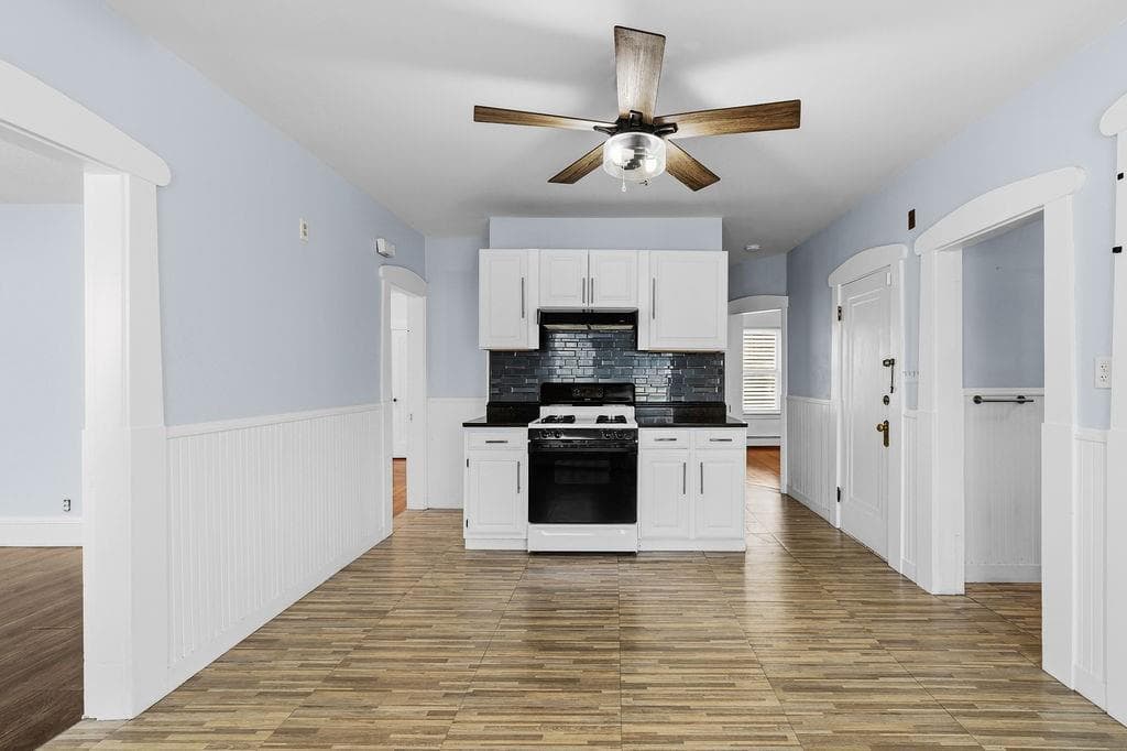 Multi Family at 1124 Park Avenue, Woonsocket, photo 17 of 42