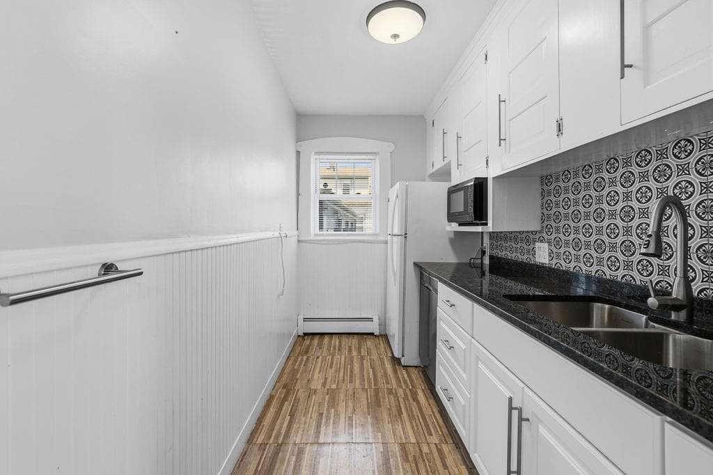 Multi Family at 1124 Park Avenue, Woonsocket, photo 10 of 42