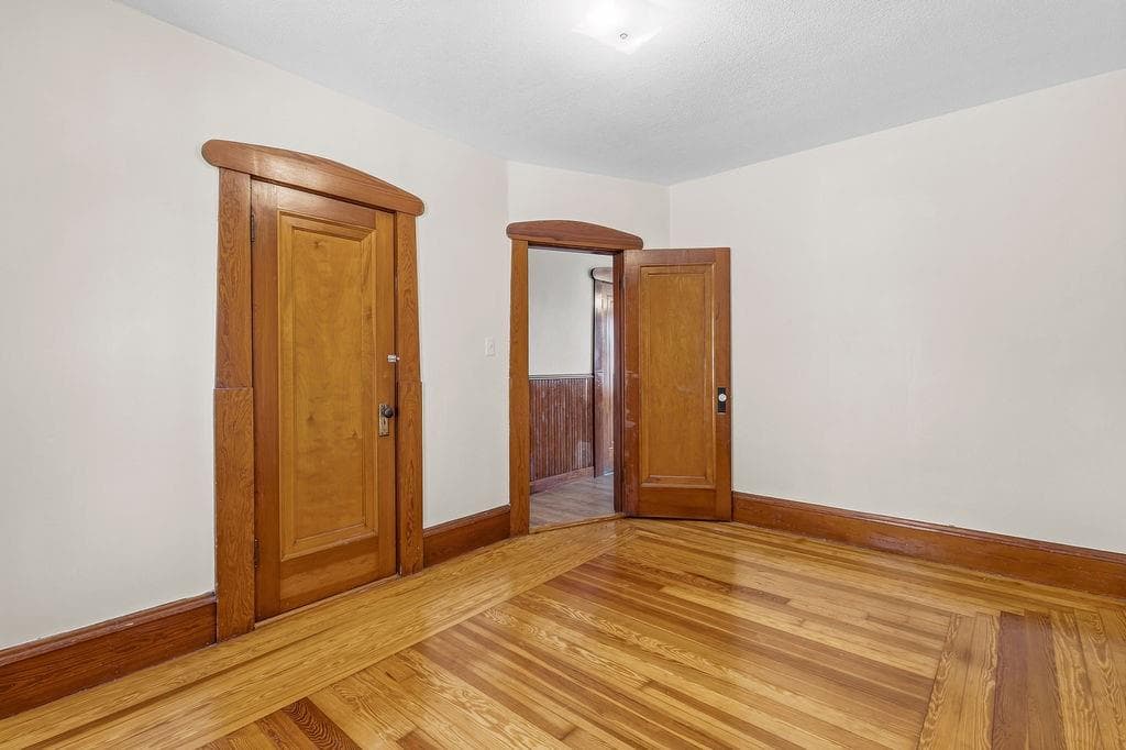 Multi Family at 1124 Park Avenue, Woonsocket, photo 37 of 42