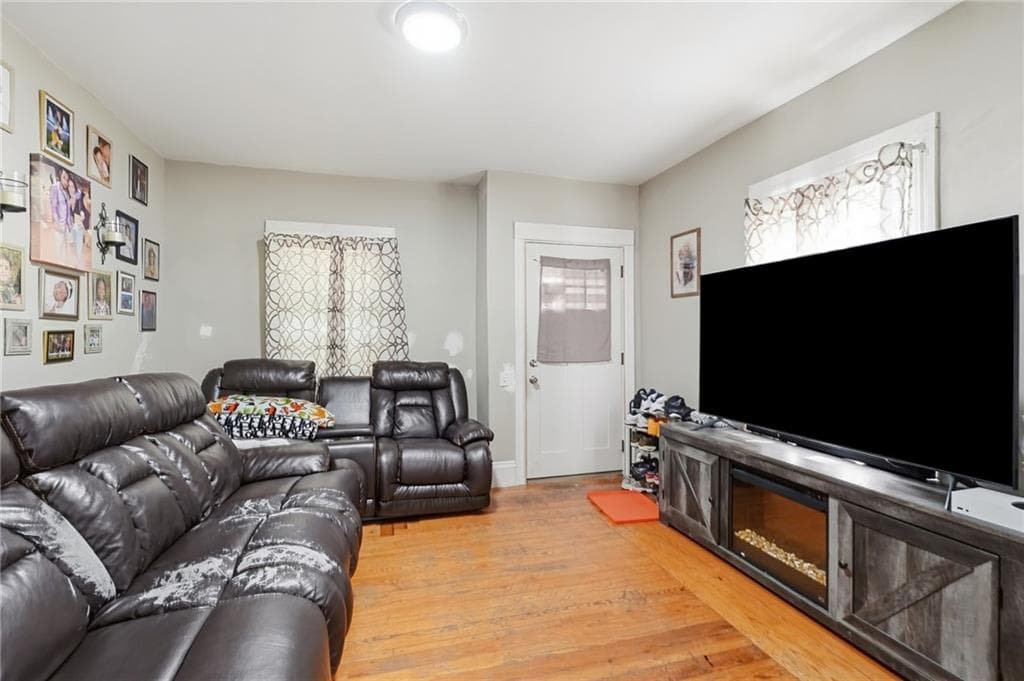 Multi Family at 78 Serrel Sweet Road, Johnston, photo 23 of 32