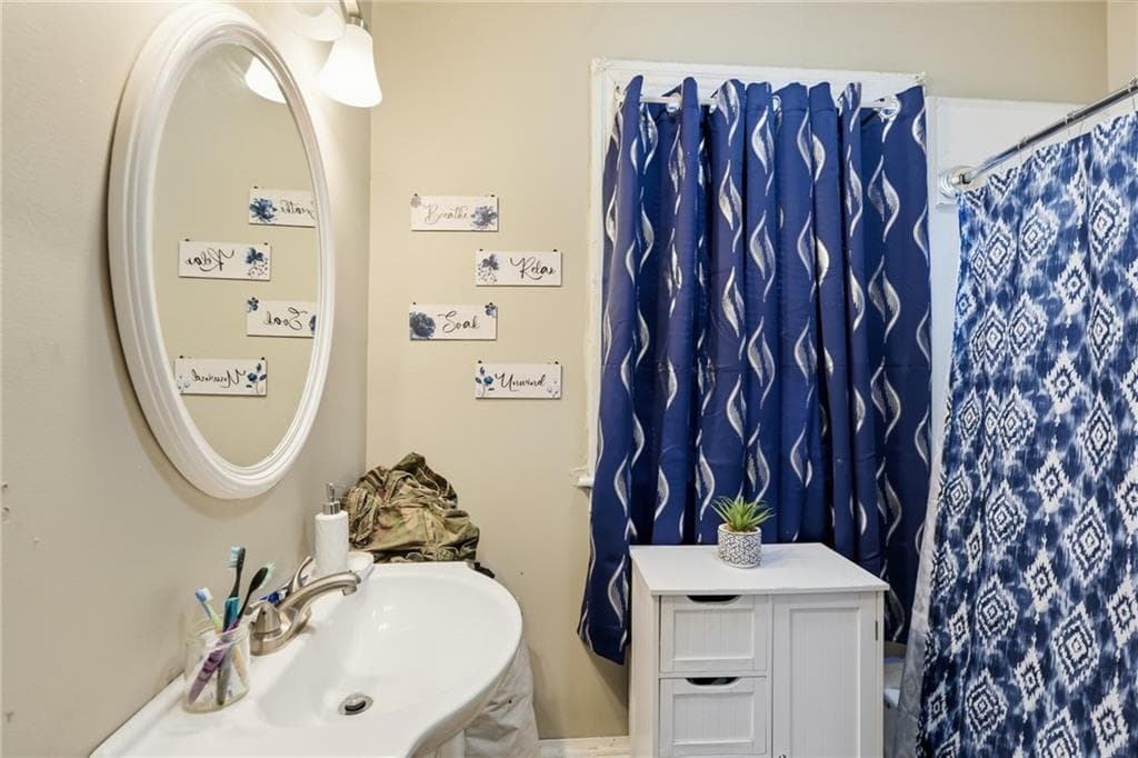 Multi Family at 78 Serrel Sweet Road, Johnston, photo 18 of 32