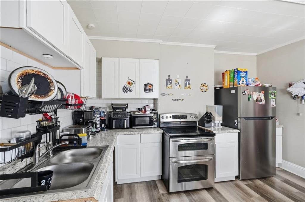 Multi Family at 78 Serrel Sweet Road, Johnston, photo 19 of 32