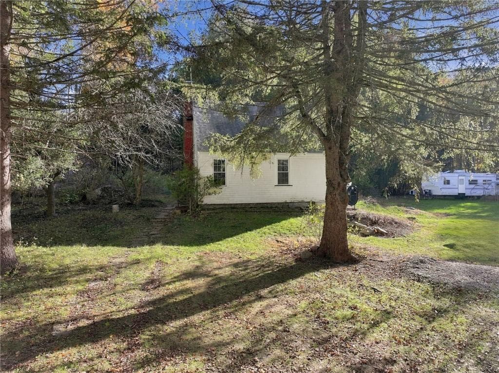 Single Family Residence at 441 Franklin Road, Coventry, photo 9 of 49