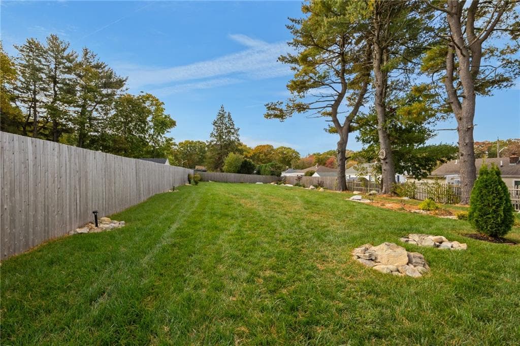 Single Family Residence at 188 Smithfield Road, North Providence, photo 35 of 40
