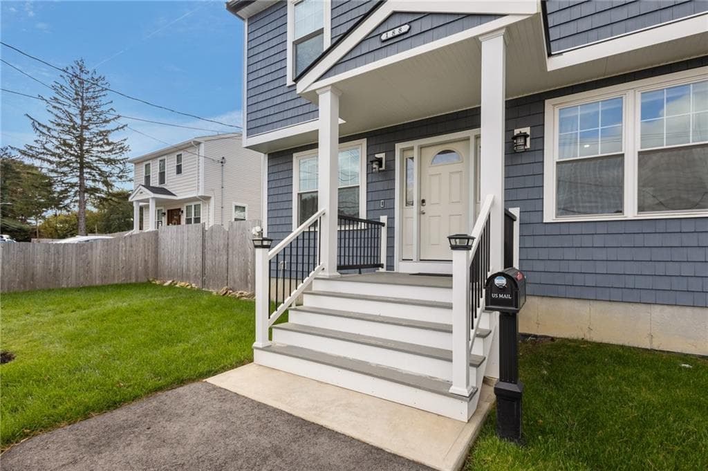Single Family Residence at 188 Smithfield Road, North Providence, photo 8 of 40