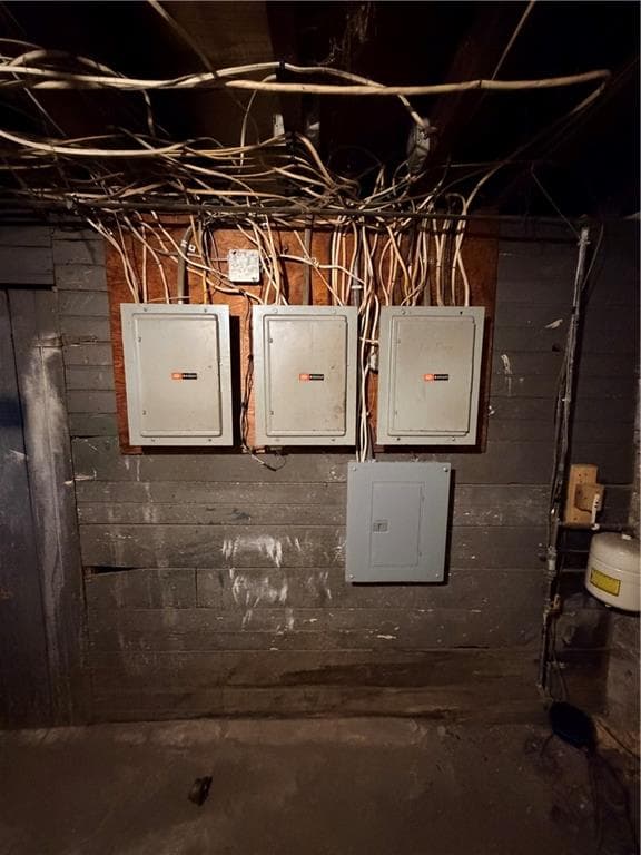 Multi Family at Multi Family, Central Falls, photo 15 of 17