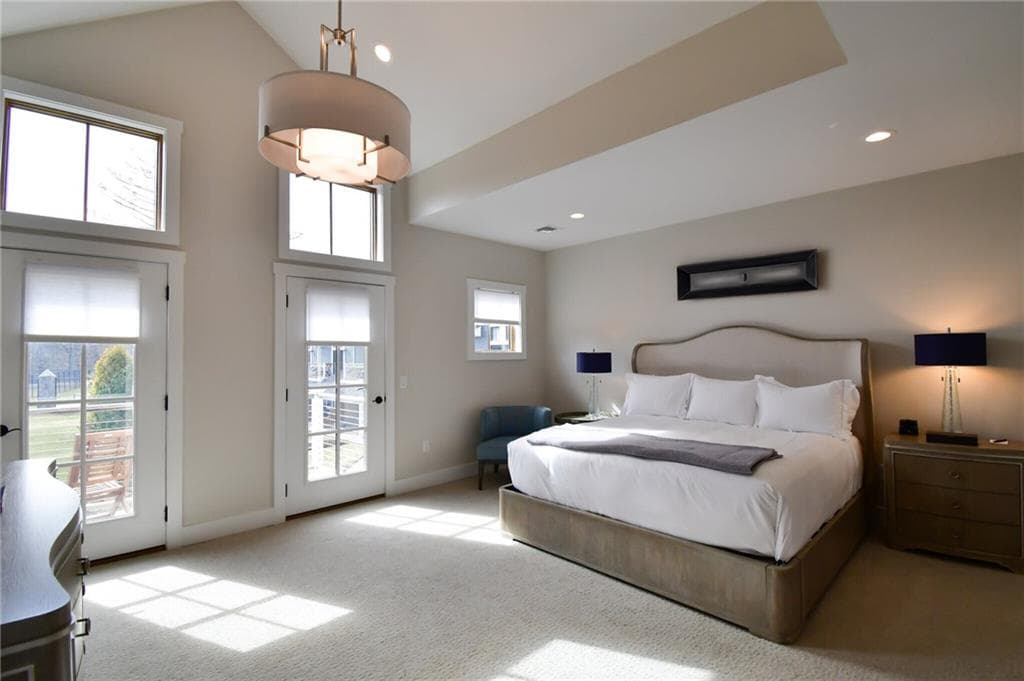 Condominium at 2 C White Hawk Ridge, Richmond, photo 19 of 30