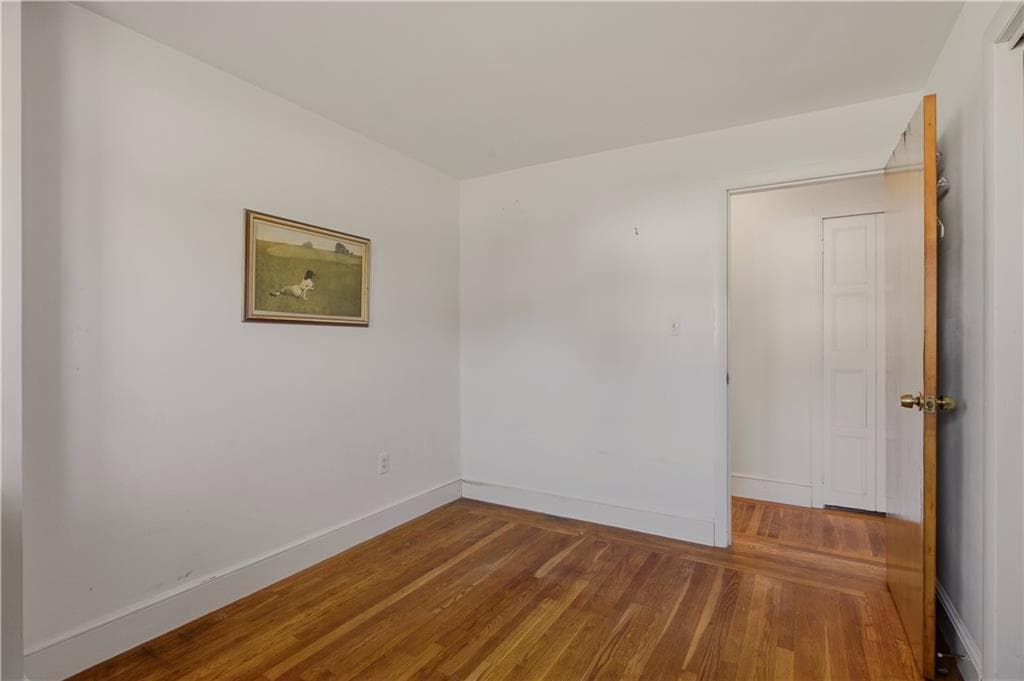 Single Family Residence at 123 Ruggles Avenue, Newport, photo 24 of 31