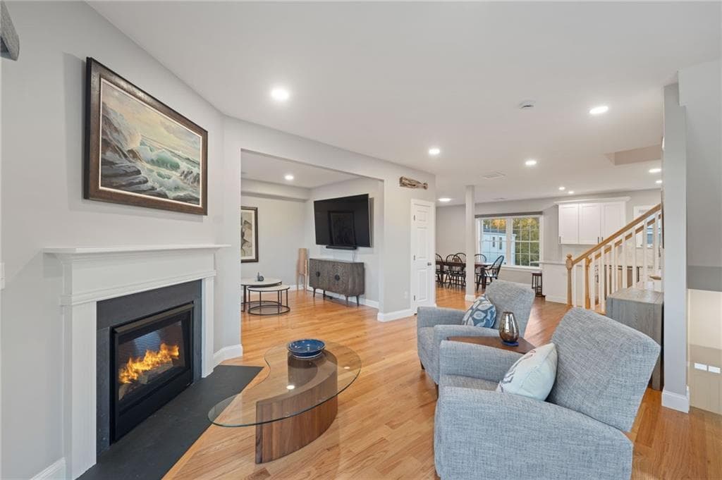 1 Old County Village Way UNIT E