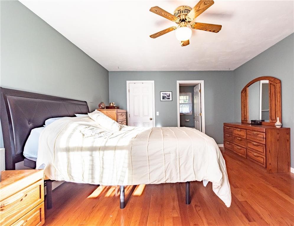 Single Family Residence at 20 Dexter Rock Road, Lincoln, photo 18 of 36