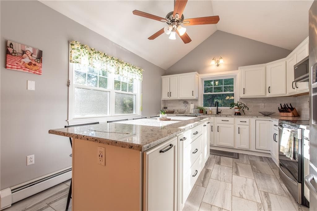 Single Family Residence at 20 Dexter Rock Road, Lincoln, photo 4 of 36