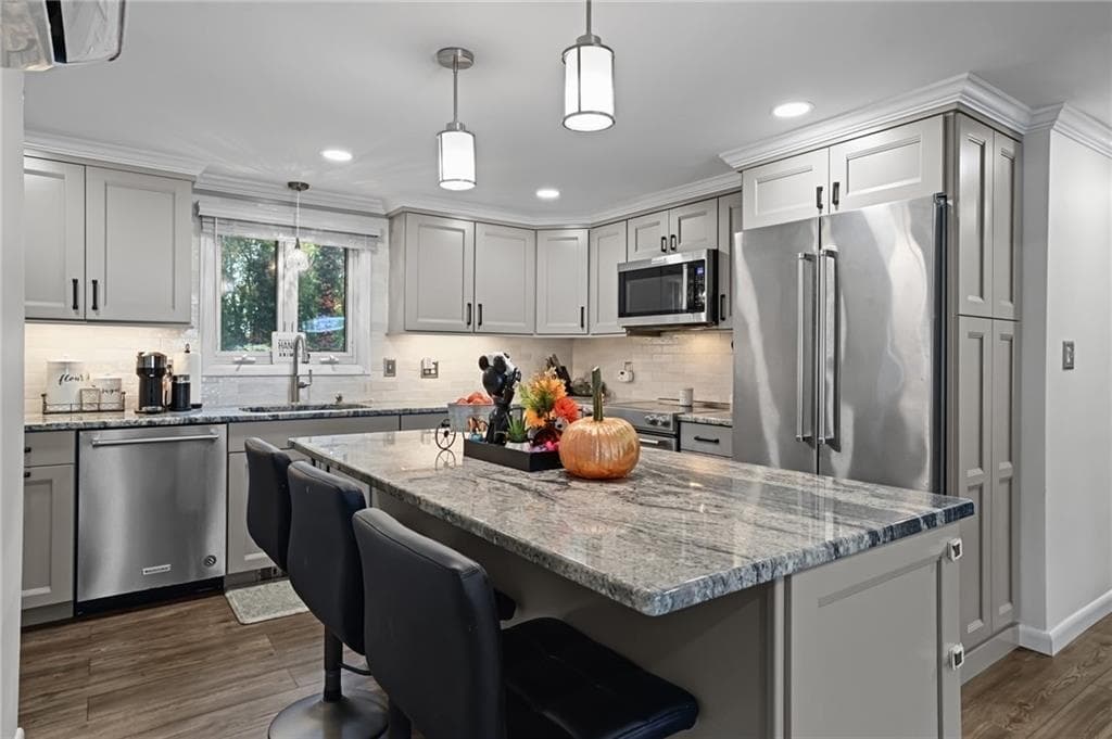 Single Family Residence at 20 Woodhill Drive, Cranston, photo 5 of 21