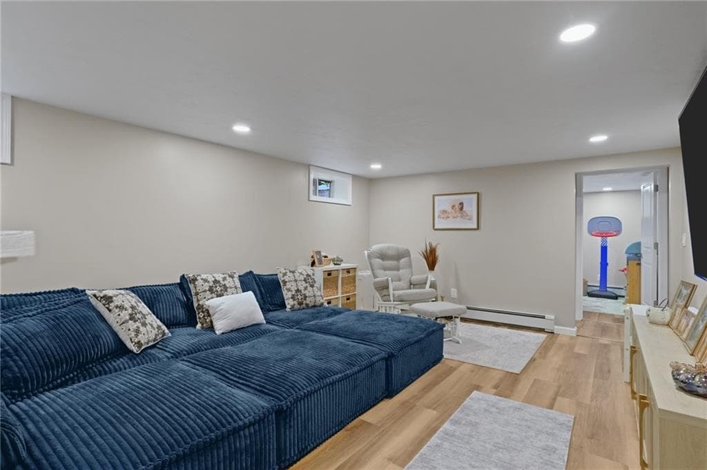 Single Family Residence at 20 Woodhill Drive, Cranston, photo 14 of 21