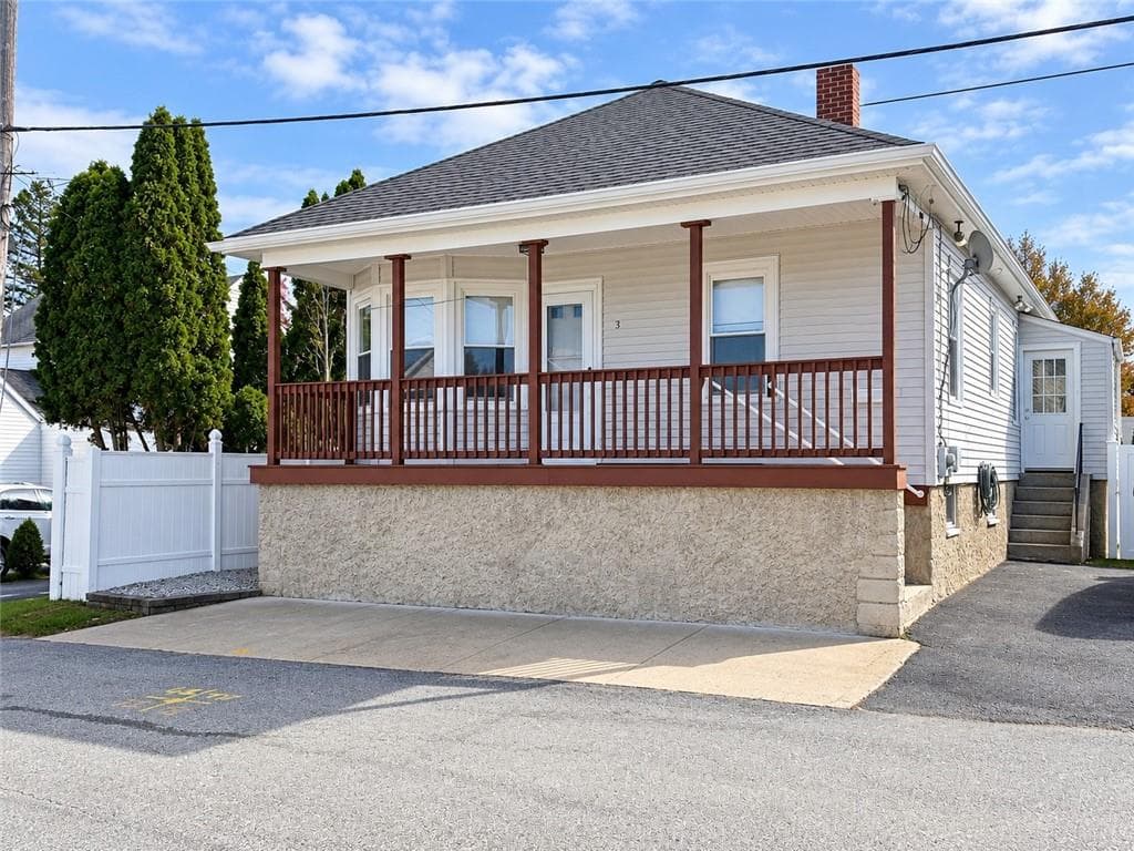 Single Family Residence at 3 Monticello Street, North Providence, photo 2 of 15