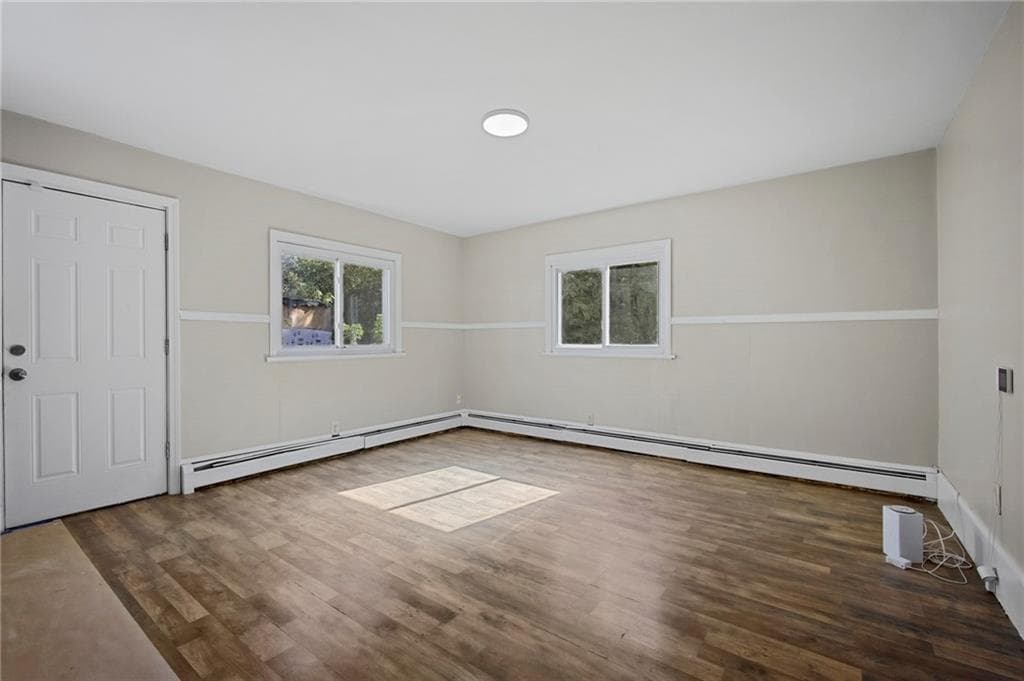 Single Family Residence at 974 Manton Avenue, Providence, photo 9 of 21