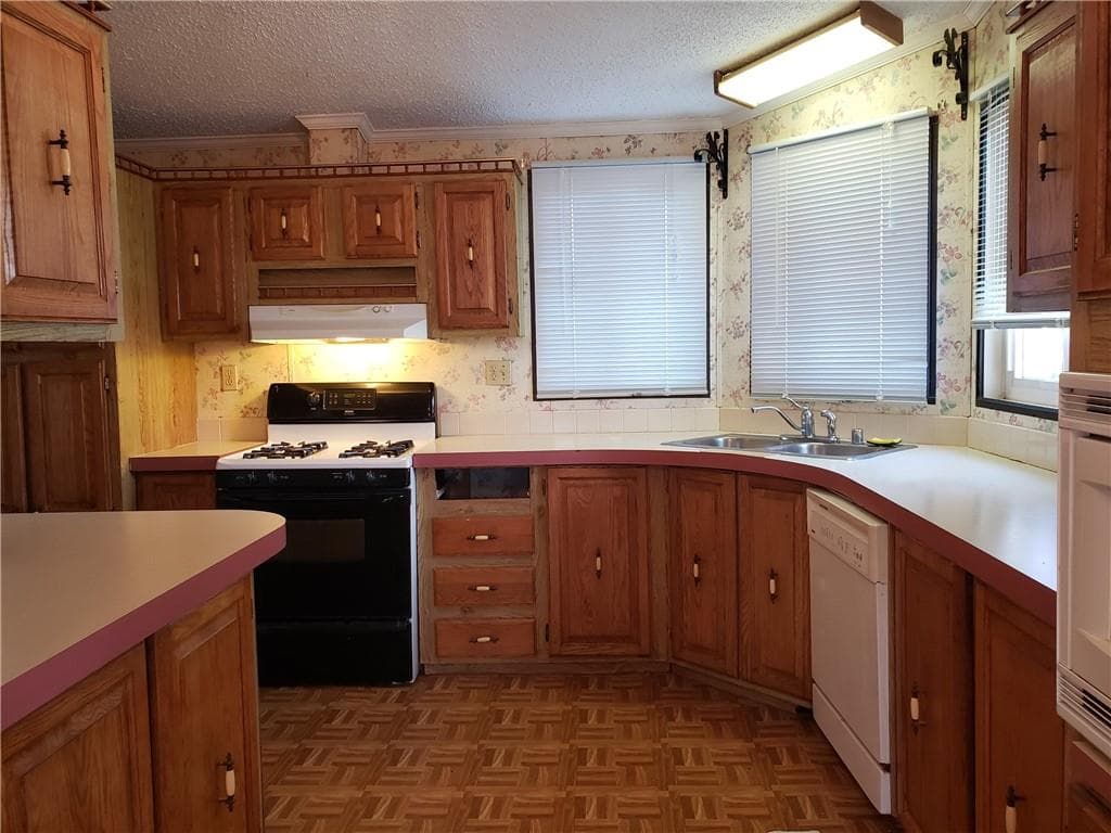 Single Family Residence at 53 Lear Drive, Coventry, photo 7 of 22