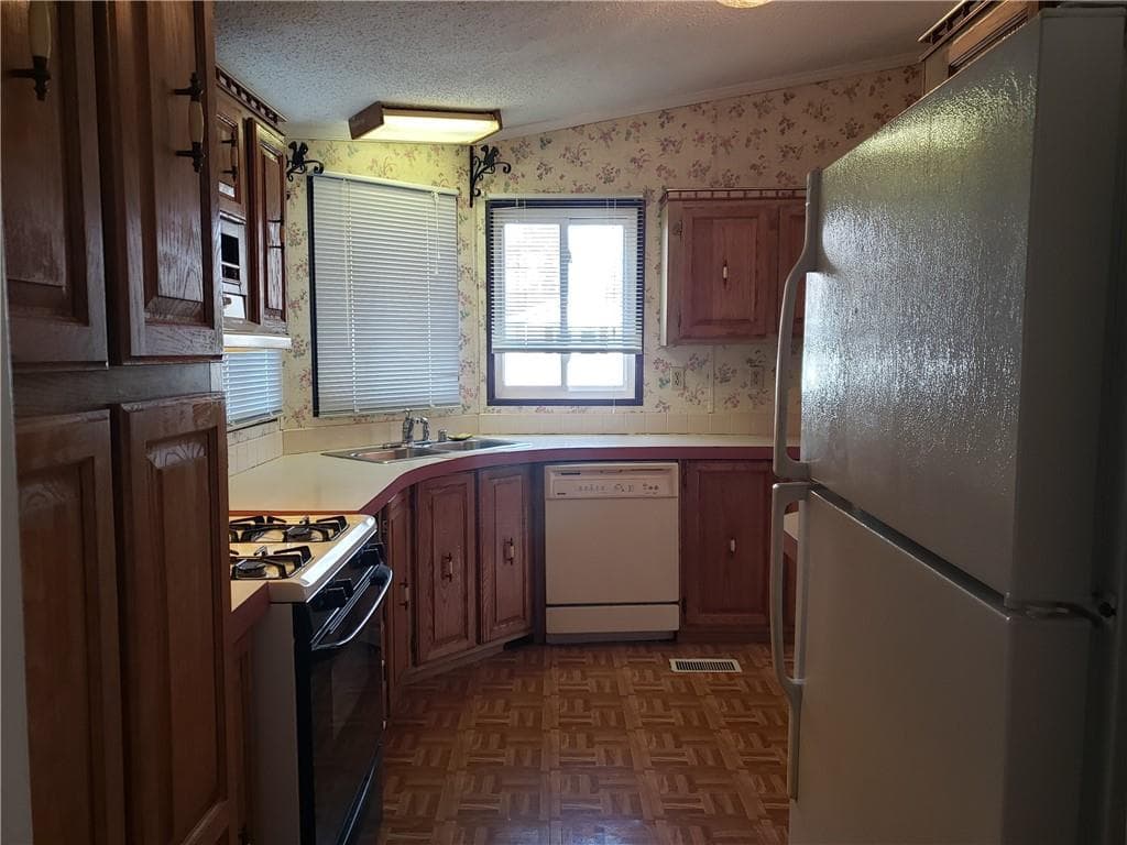 Single Family Residence at 53 Lear Drive, Coventry, photo 8 of 22