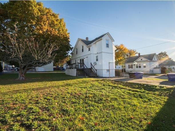 Multi Family at 277 Mauran Avenue, East Providence, photo 9 of 20