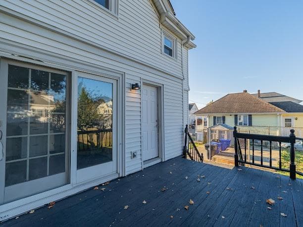 Multi Family at 277 Mauran Avenue, East Providence, photo 8 of 20