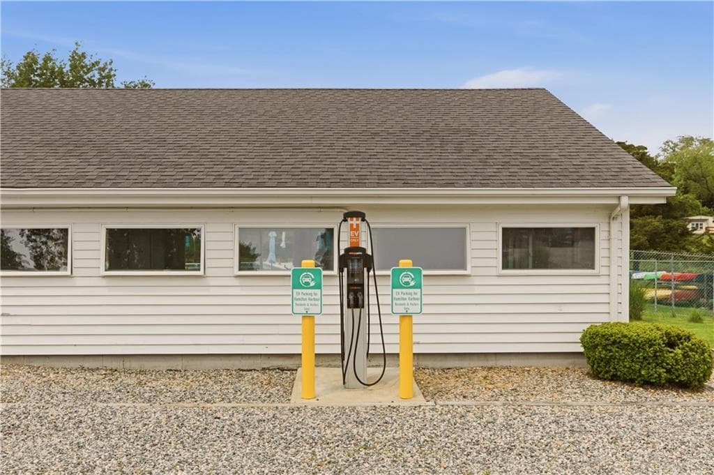 Condominium at 40 Web Avenue Avenue UNIT 224, North Kingstown, photo 27 of 34