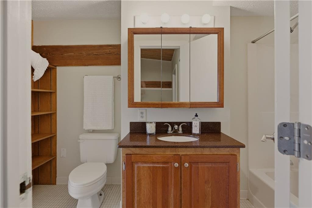 Condominium at 40 Web Avenue Avenue UNIT 224, North Kingstown, photo 24 of 34