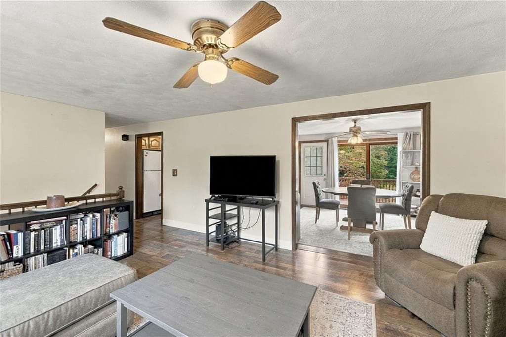 Single Family Residence at 4 Grancera Drive, Hopkinton, photo 13 of 37