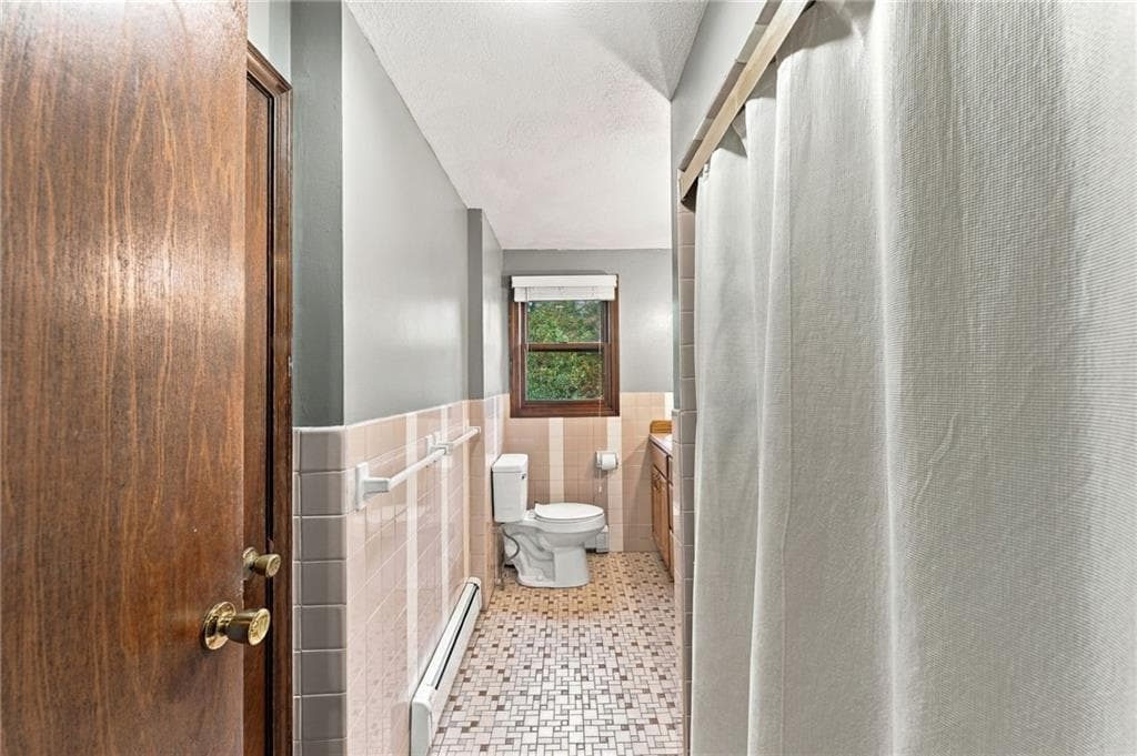 Single Family Residence at 4 Grancera Drive, Hopkinton, photo 19 of 37