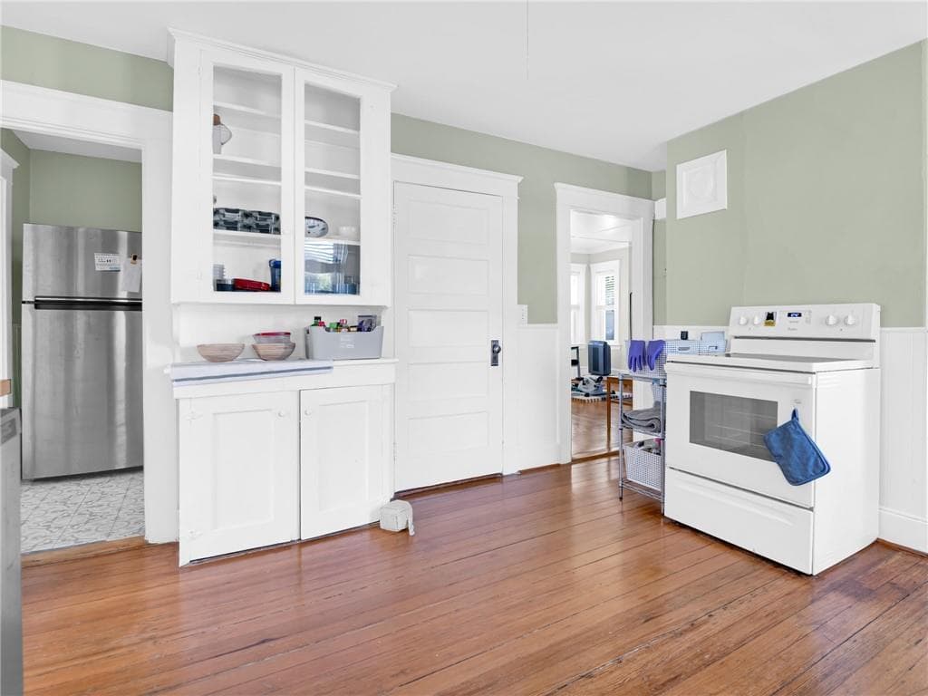 Multi Family at 116 Bishop Avenue, East Providence, photo 2 of 50