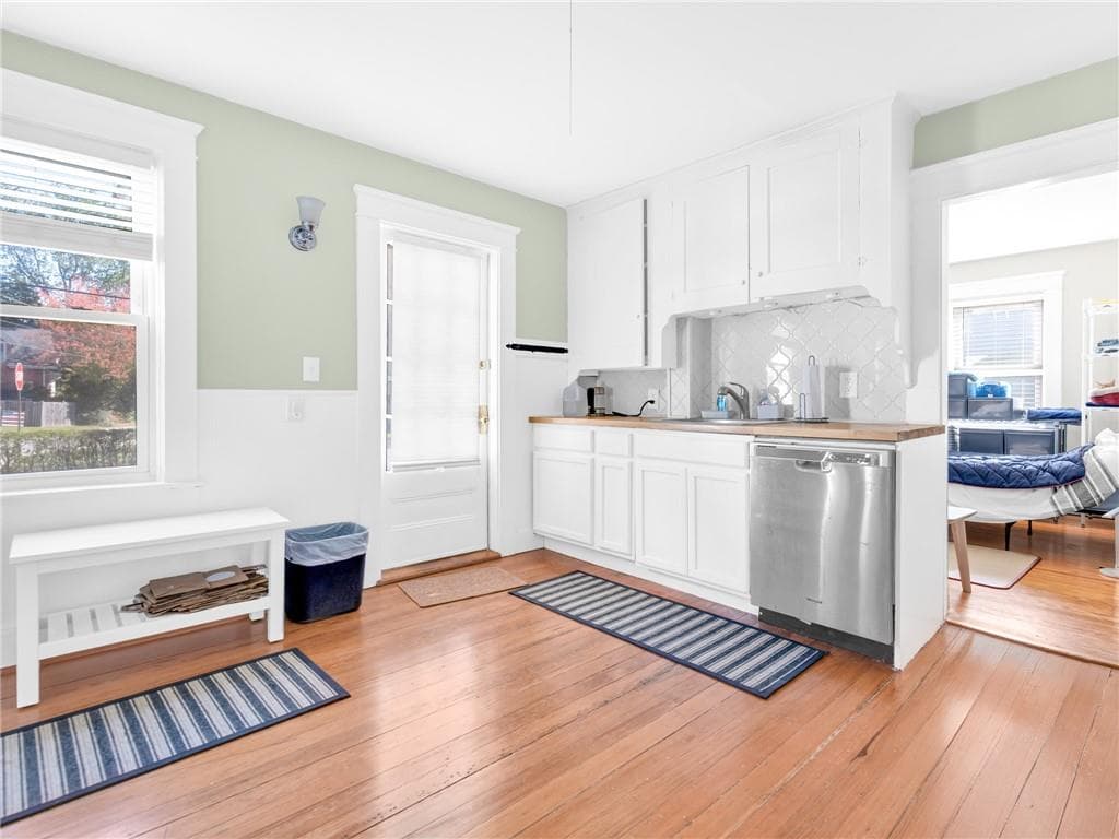 Multi Family at 116 Bishop Avenue, East Providence, photo 6 of 50