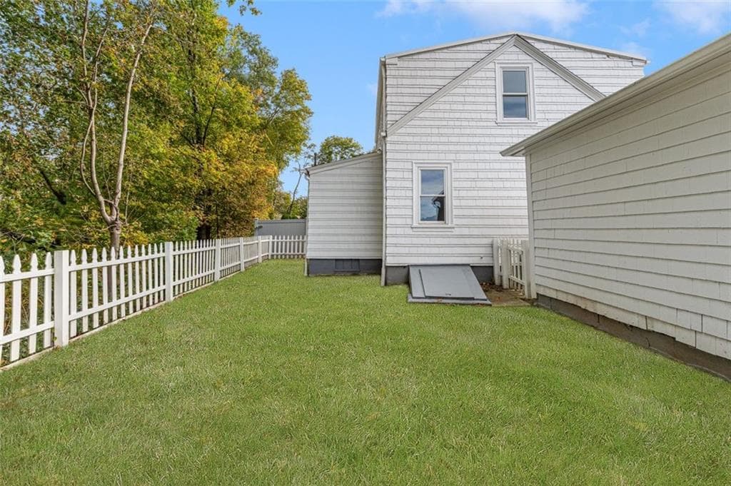 Single Family Residence at 1111 Atwood Avenue, Johnston, photo 24 of 24