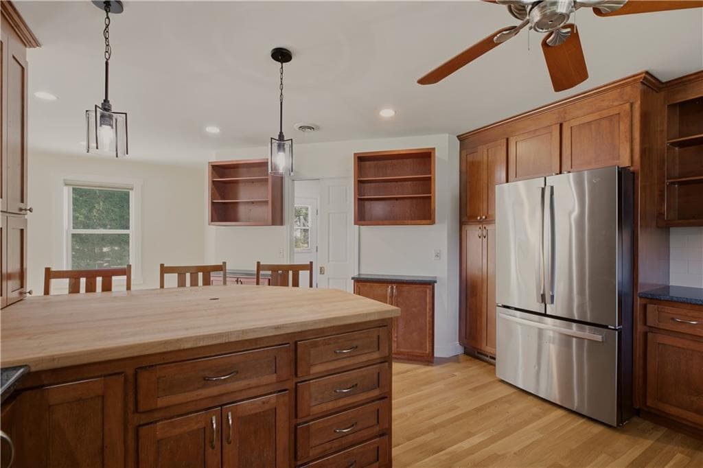 Single Family Residence at 41 Tefft Ridge Lane, South Kingstown, photo 17 of 50