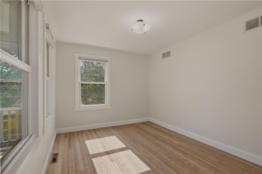 Single Family Residence at 41 Tefft Ridge Lane, South Kingstown, photo 5 of 50
